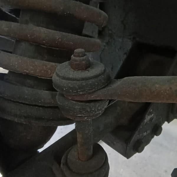 14032025 1969 aston martin db6 suspension and steering hub strip (6)