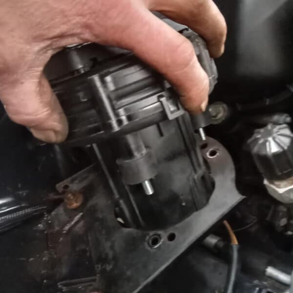 14032025 2000 bmw z3 service and repairs (24)