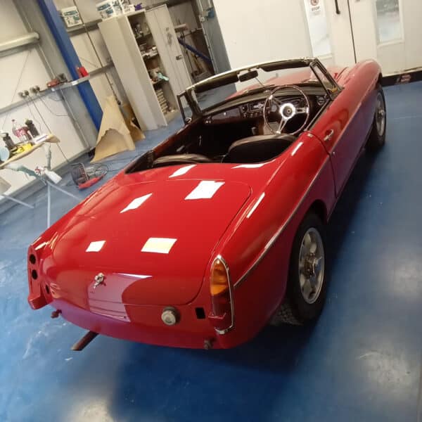 140325 1968 mg c roadster polish 04
