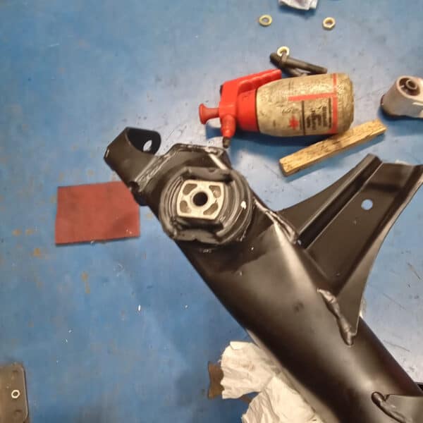140325 mercedes 500sl rear axle work 07