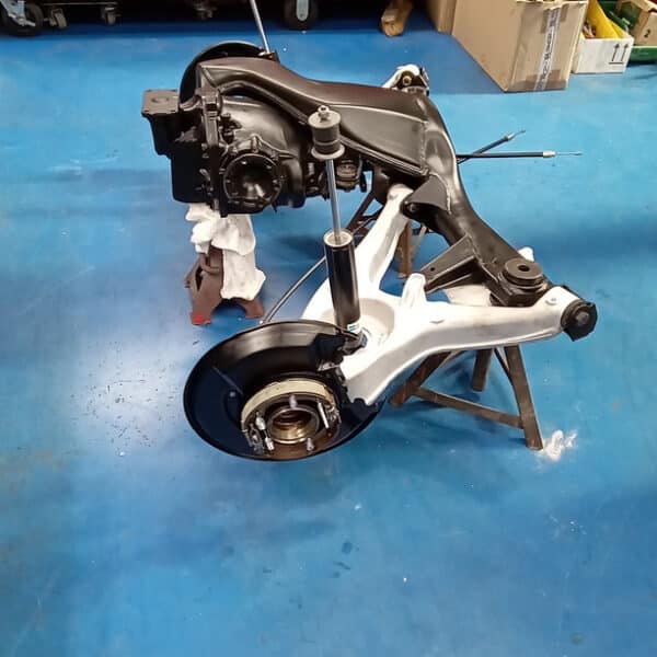 140325 mercedes 500sl rear axle work 20