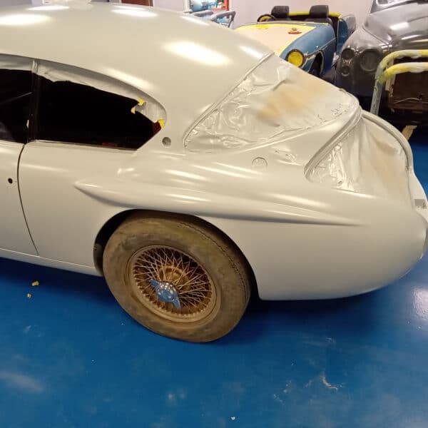 17032025 1960 jensen 541r paint prep (26)