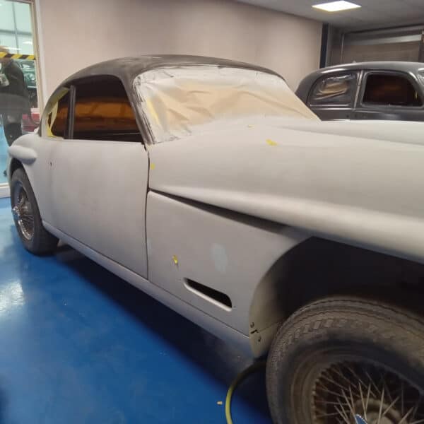 17032025 1960 jensen 541r paint prep (32)