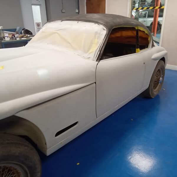 17032025 1960 jensen 541r paint prep (34)