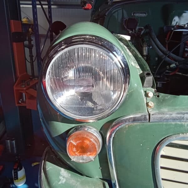 17032025 1968 morris minor traveller misty headlamps (2)