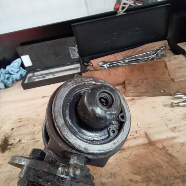 19032025 1969 aston martin db6 volante welding repairs (1)