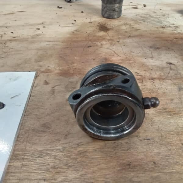 19032025 1969 aston martin db6 volante welding repairs (10)