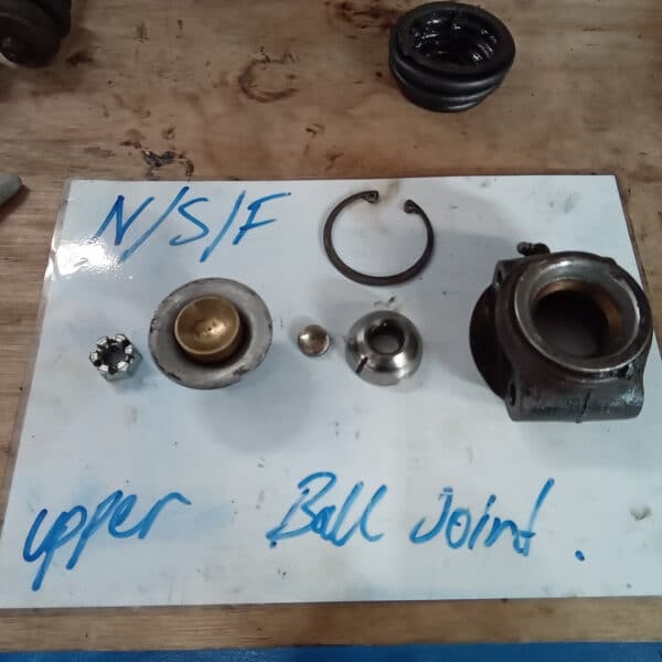 19032025 1969 aston martin db6 volante welding repairs (12)