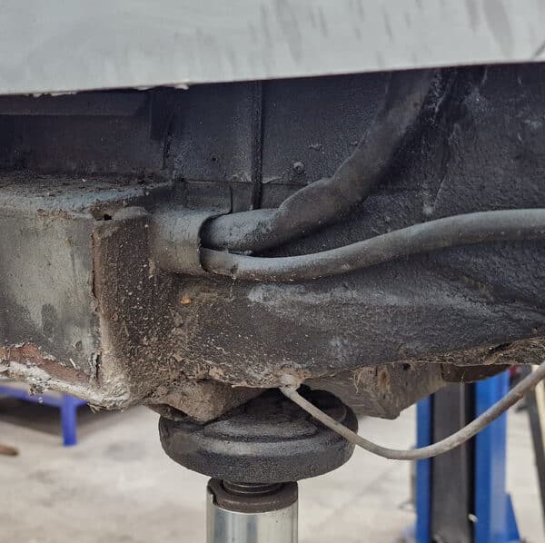 19032025 1969 aston martin db6 volante welding repairs (30)