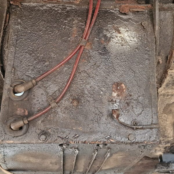 19032025 1969 aston martin db6 volante welding repairs (52)