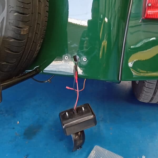 19032025 2007 caterham seven roadsport 120 lights (12)