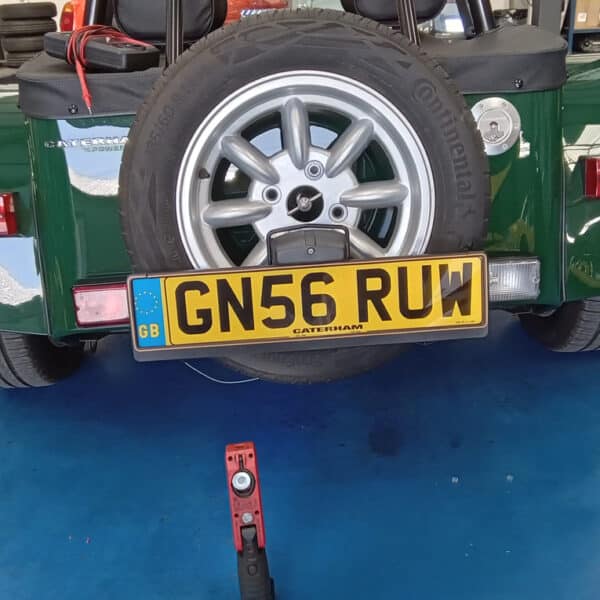 19032025 2007 caterham seven roadsport 120 lights (3)