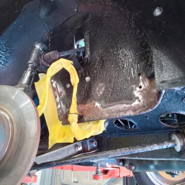 1968 morris minor traveller rust removal (12)