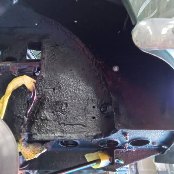 1968 morris minor traveller rust removal (3)
