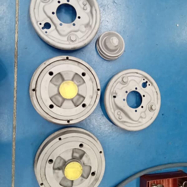 1969 audi 70l white refurbishing front and rear suspension(20)
