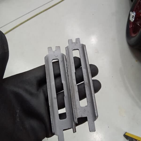 1969 audi 70l white refurbishing front and rear suspension(30)