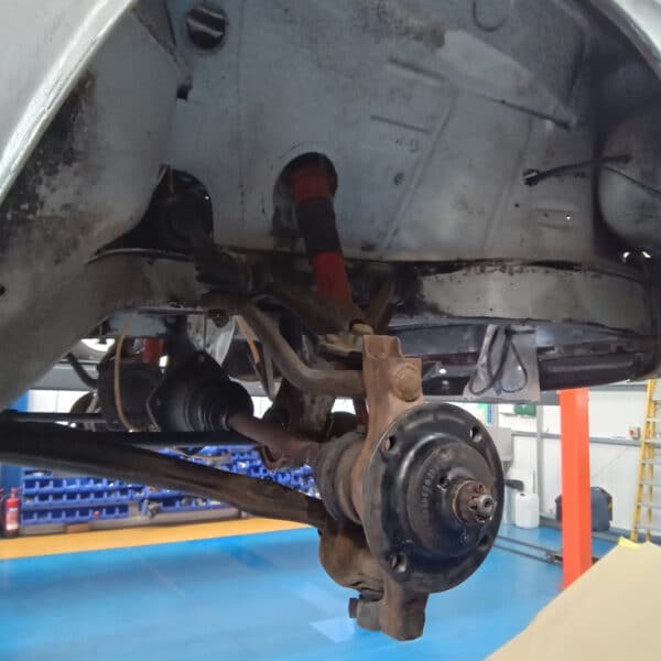 1969 audi 70l white refurbishing front and rear suspension(39)