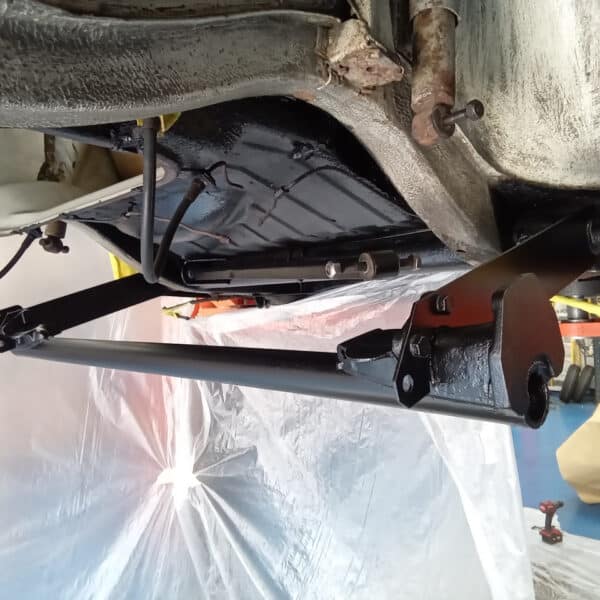 1969 audi 70l white refurbishing front and rear suspension(43)