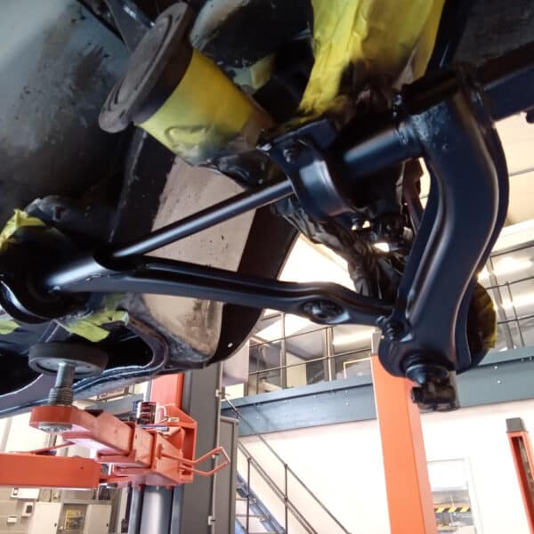 1969 audi 70l white refurbishing front and rear suspension(59)