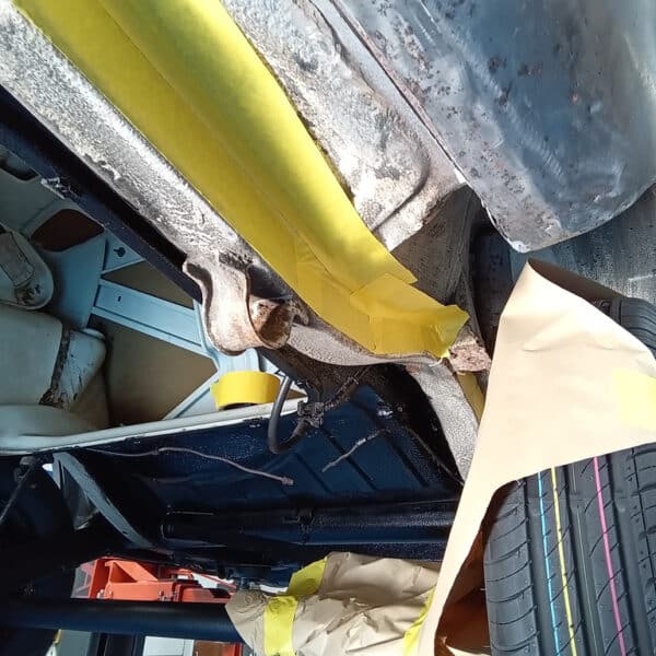 1969 audi 70l white refurbishing front and rear suspension(72)