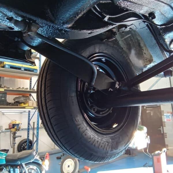 1969 audi 70l white refurbishing front and rear suspension(79)