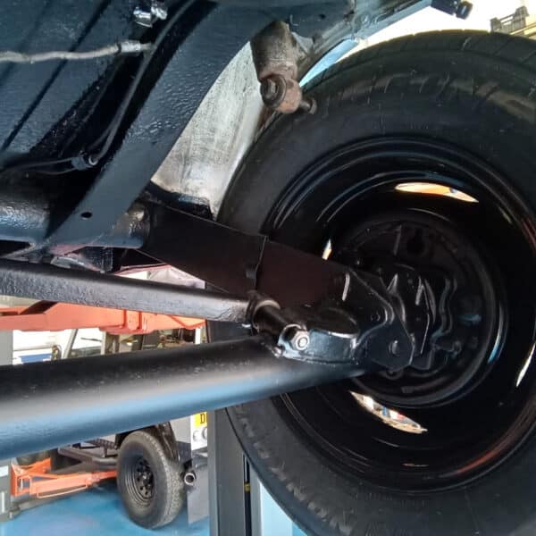 1969 audi 70l white refurbishing front and rear suspension(80)