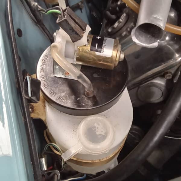 1969 daimler 250 v8 pdi 01