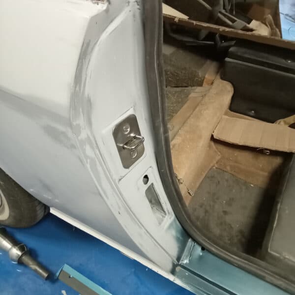 1976 jensen interceptor blue (2)