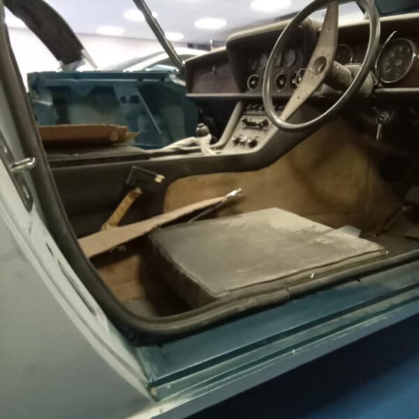 1976 jensen interceptor blue (4)
