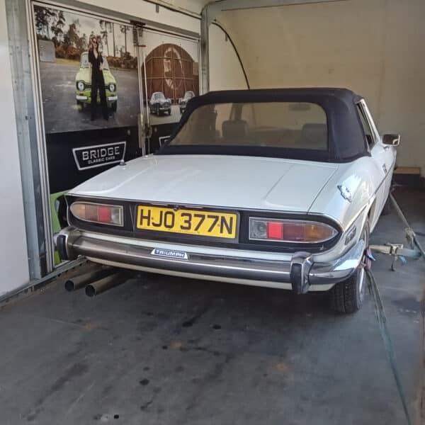 20.03.2025 1974 triumph stag white transport jon (7)