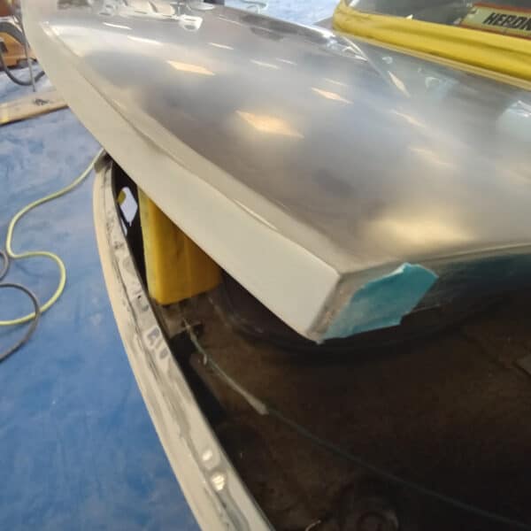 20.03.2025 1976 jensen interceptor blue body work (15)