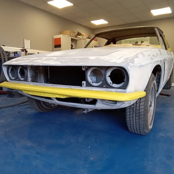 20.03.2025 1976 jensen interceptor blue body work (33)