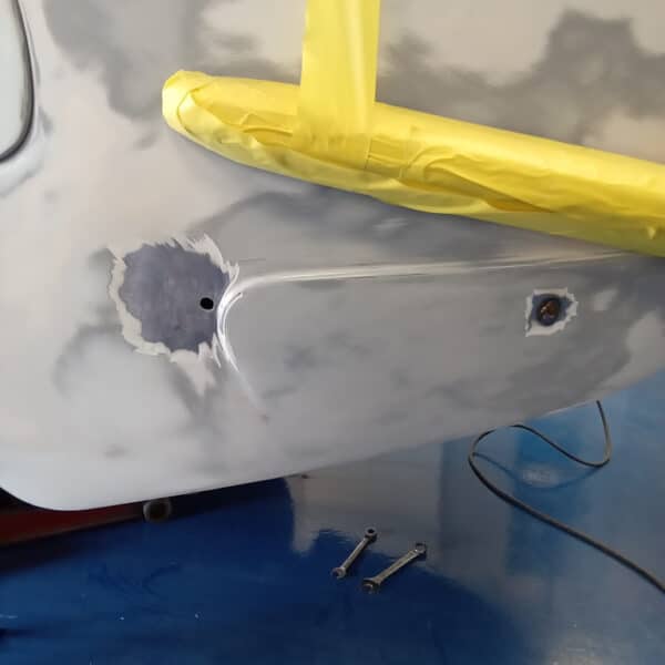 20.03.2025 1976 jensen interceptor blue body work (37)