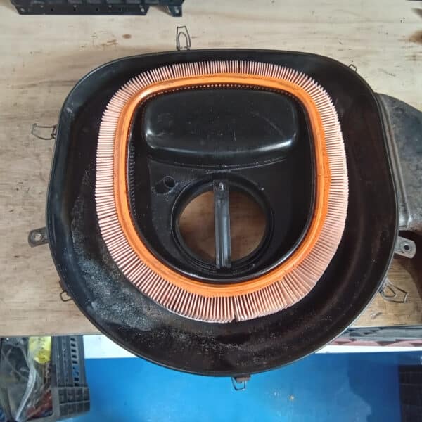 20.03.2025 1978 mercedes 350 sl dash strip down (50)