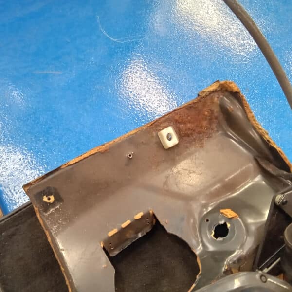 20.03.2025 1978 mercedes 350 sl dash strip down (67)