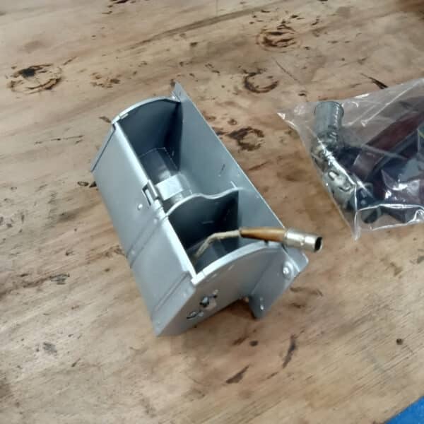 20.03.2025 1978 mercedes 350 sl dash strip down (77)