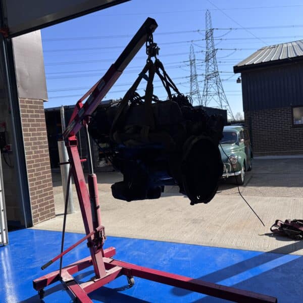20.03.2025 1978 mercedes 350sl engine removal 20