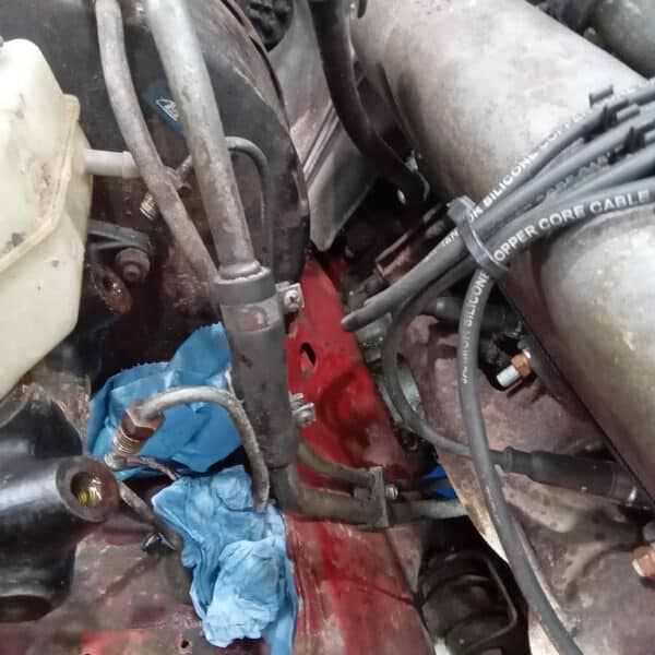 20.03.2025 1978 mercedes 350sl red engine and gearbox removal (9)