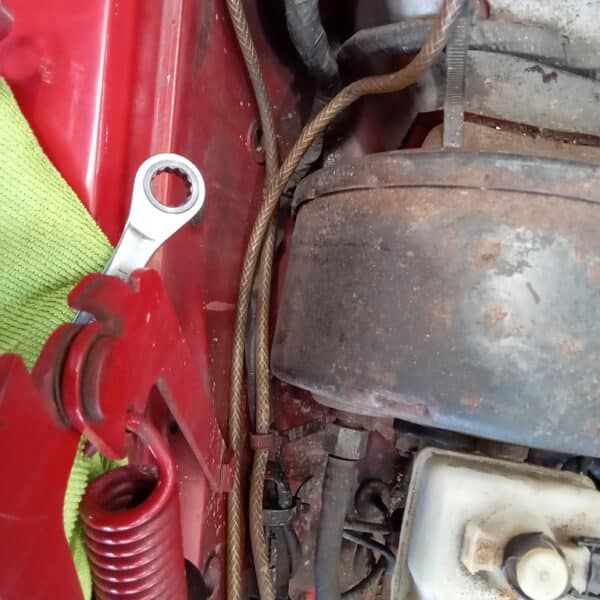 20.03.2025 1978 mercedes 350sl red strip down (31)