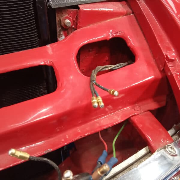 25.03.2025 1968 mg c roadster aligning headlight red (14)