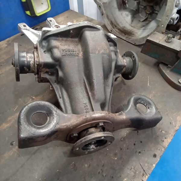 25.03.2025 1975 triumph tr6 yellow dismantling (15)