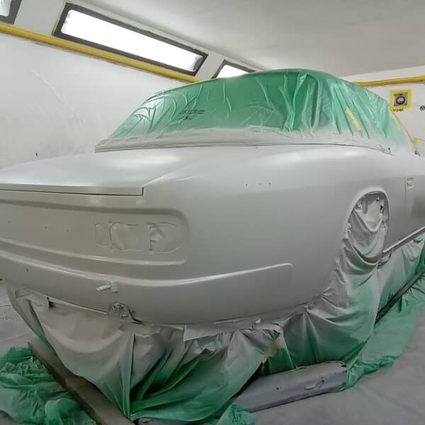 25.03.2025 1976 jensen interceptor blue body work (12)