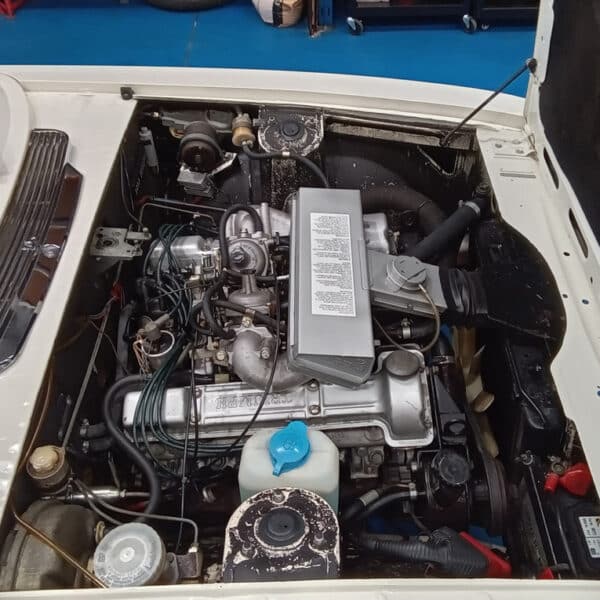 26032025 1974 triumph stag appraisal and coolant leak (11)