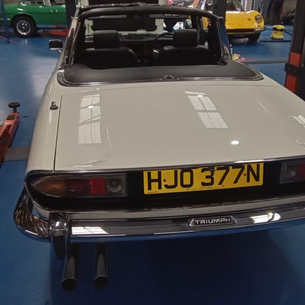 26032025 1974 triumph stag appraisal and coolant leak (9)