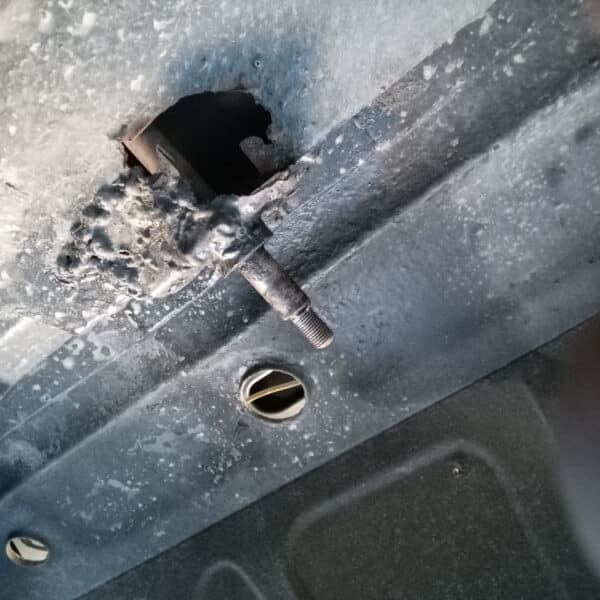 27.03.2025 1955 mg magnette repair rear upper shock mount (1)