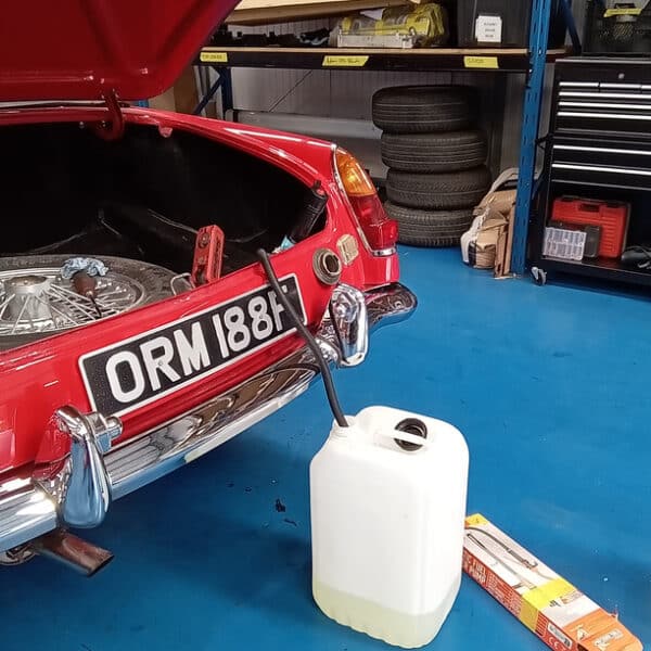 27.03.2025 1968 mg c roadster red fuel sender (12)