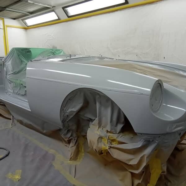 27.03.2025 1973 mg b roadster blue primer applied (2)