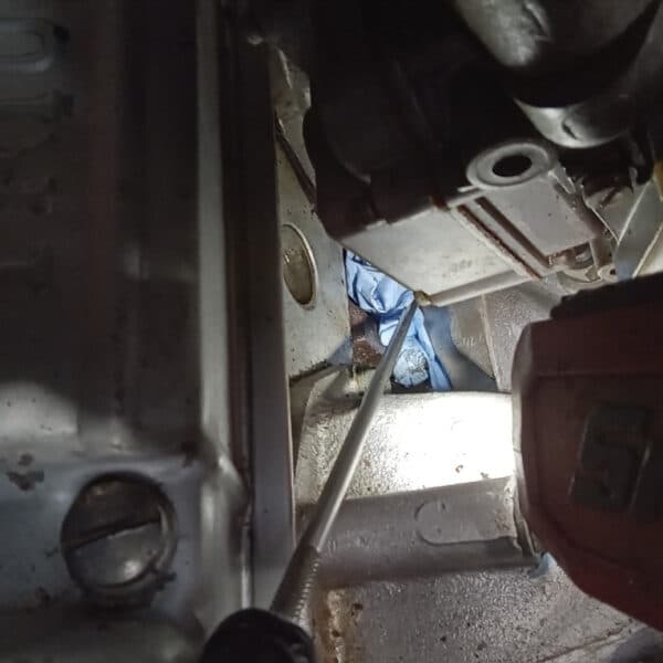 27.03.2025 1974 triumph stag white appraisal,cooling system leak (15)