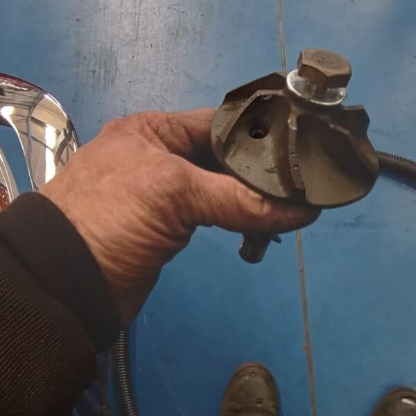 27.03.2025 1974 triumph stag white appraisal,cooling system leak (41)