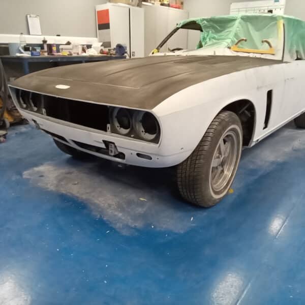 27.03.2025 1976 jensen interceptor blue body work 3 (2)